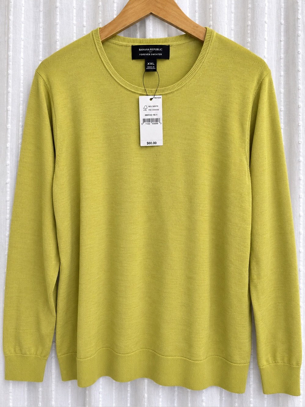 Banana Republic Men’s Crewneck Sweater in Lime Green